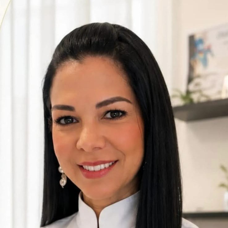 Dra. Elisa Souza, nutricionista